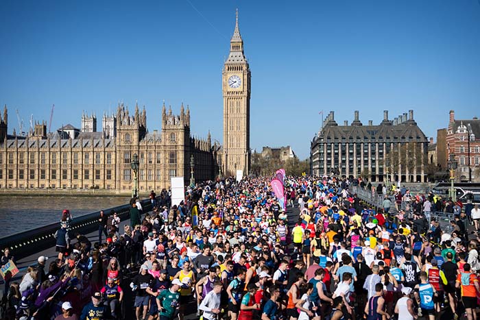 Image of runners in London
